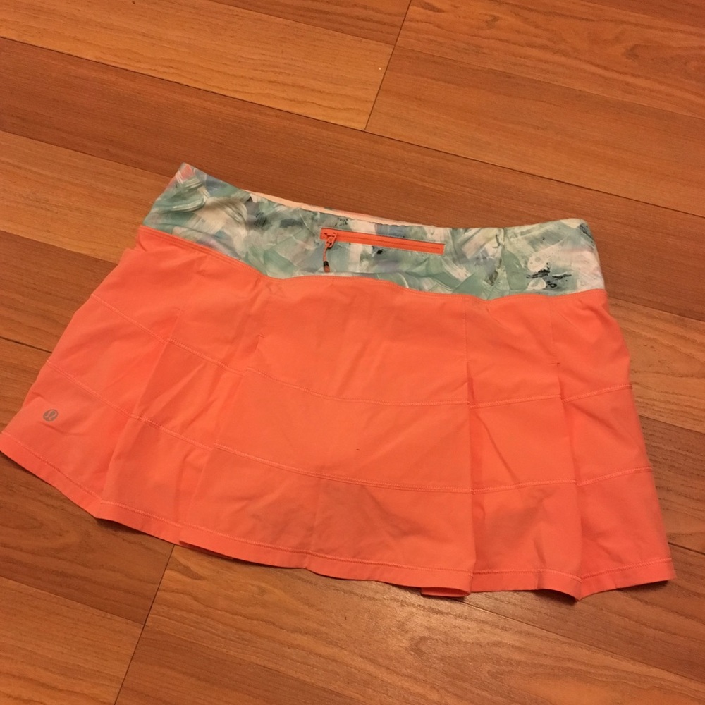 Pace rival skirt with built in shorts